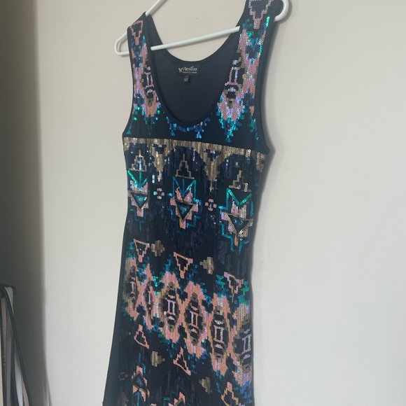 Beautiful Sequence Dress - Picture 3 of 3